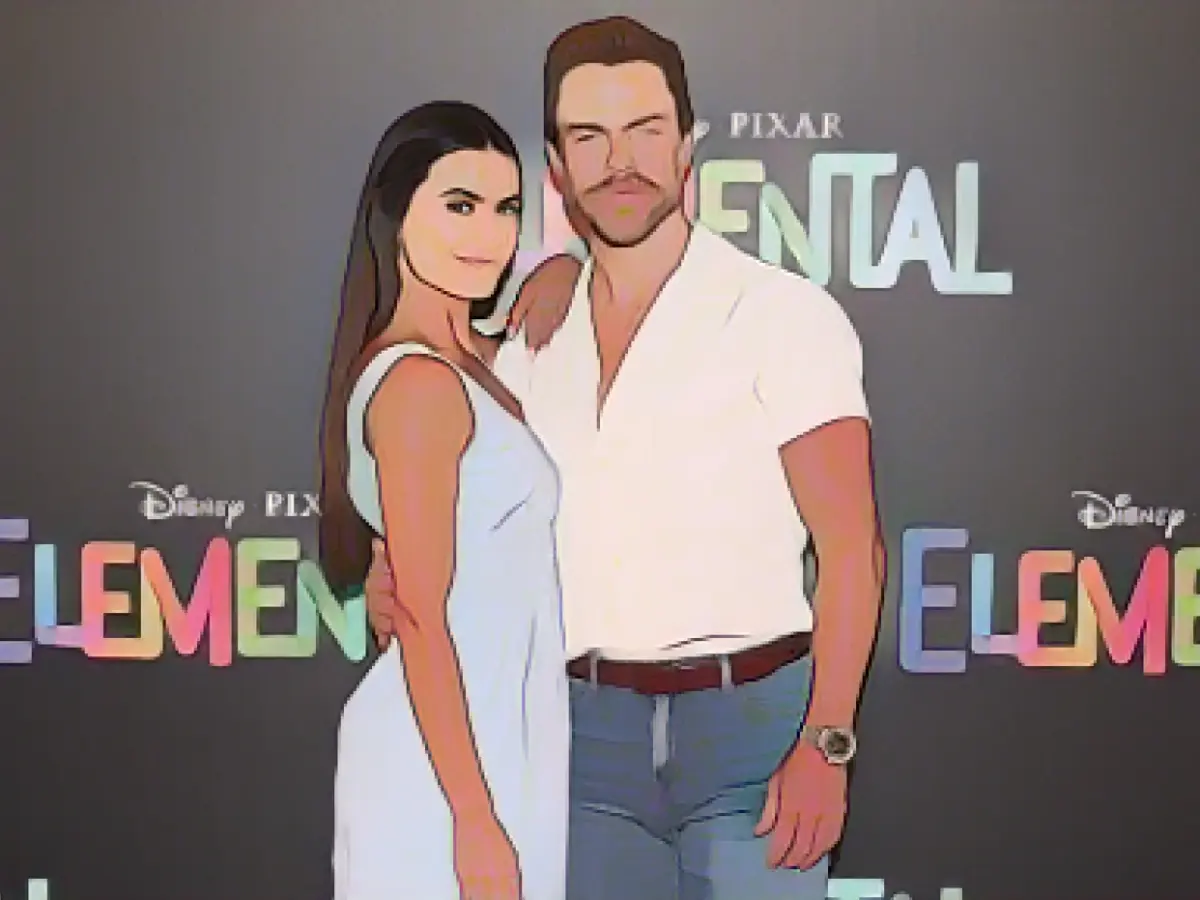 Derek Hough's wife undergoes emergency skull surgery