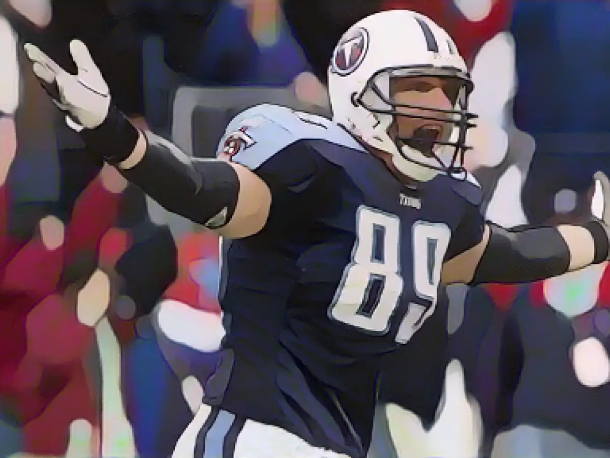 Frank Wycheck, member of NFL's 'Music City Miracles', dies at 52