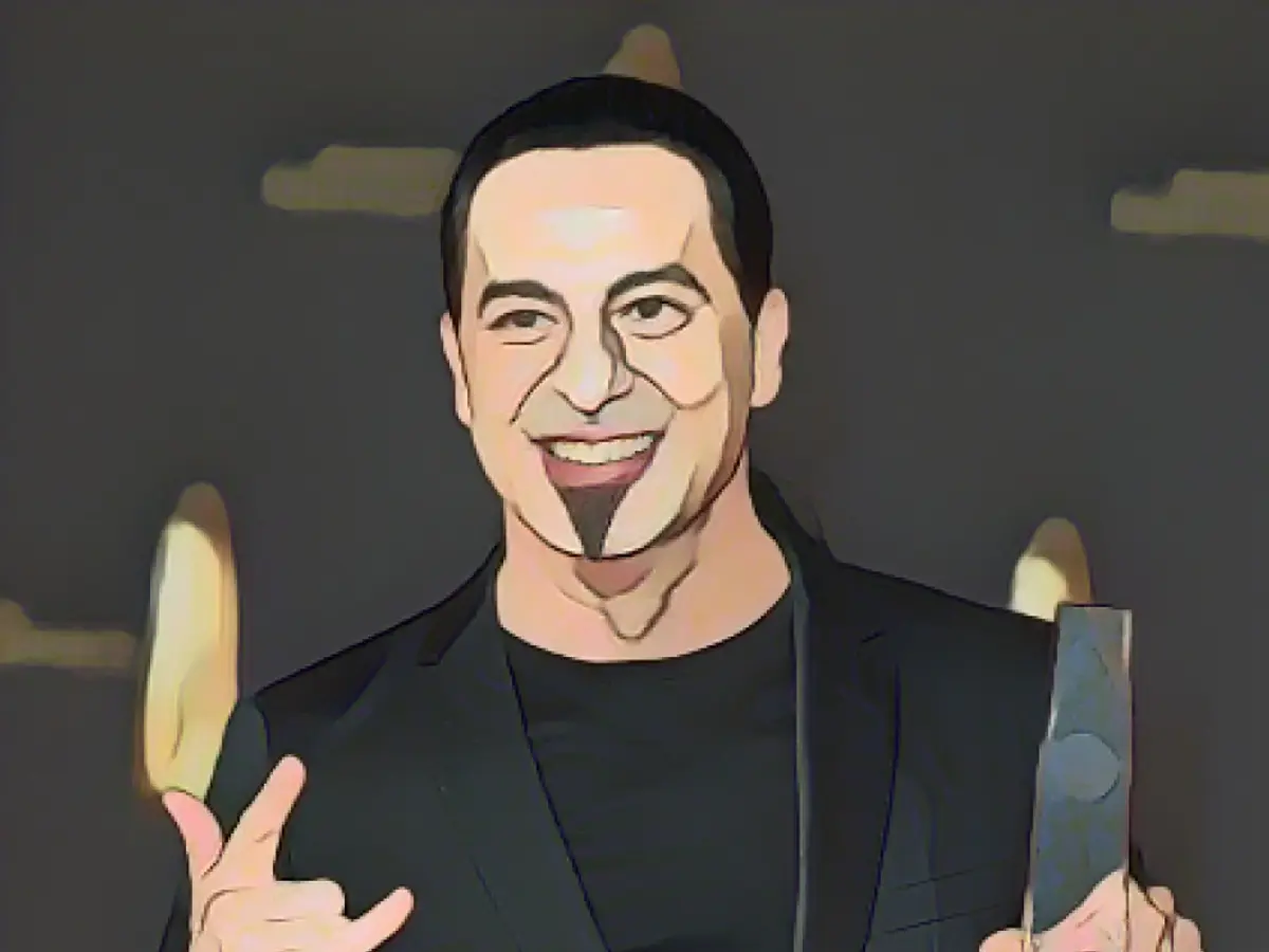 What makes the successful comedian Bülent Ceylan tick