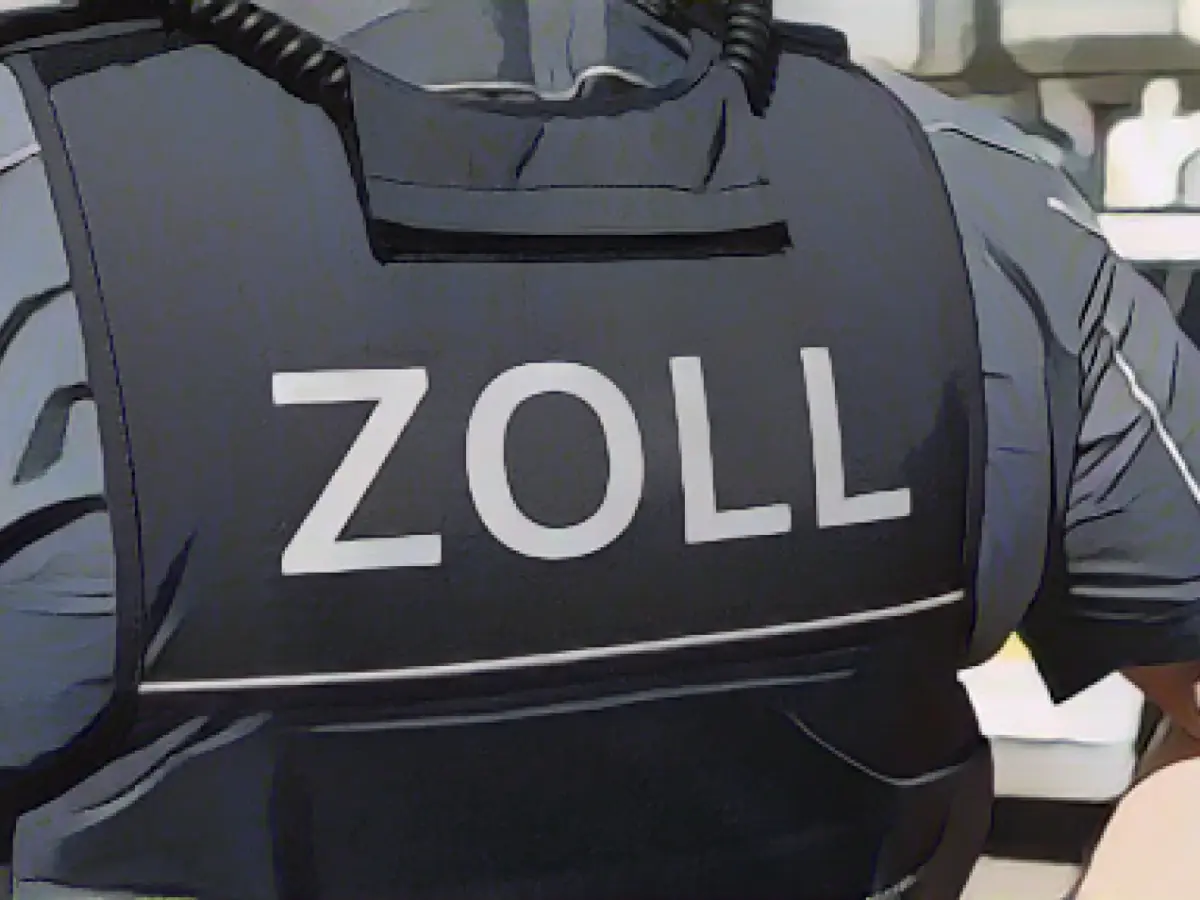 Customs officers find 36 kilograms of cannabis at the airport