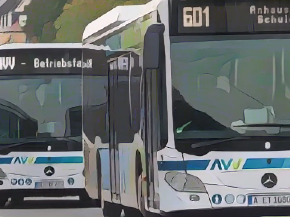 Due to personnel and energy costs: bus and rail travel will be more expensive in the new year