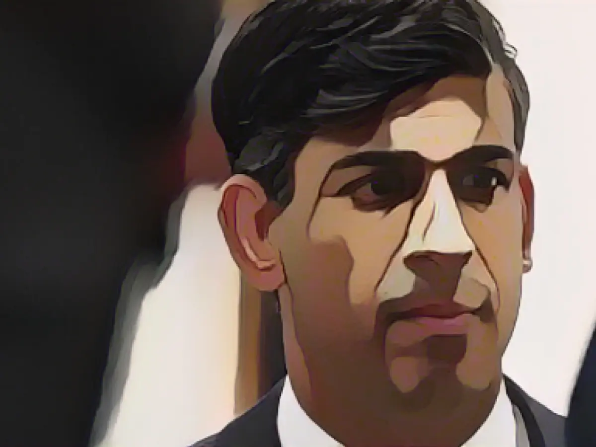 Tory "civil war" over asylum law: Sunak caught between the fronts