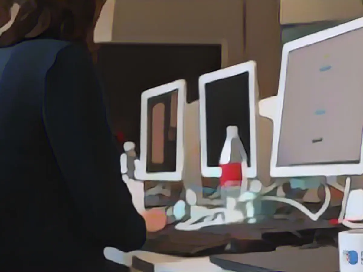 Sexual violence against children online - investigators undercover