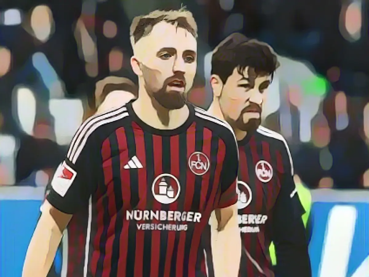 HÜBNER: From nothing to the head of the defense!