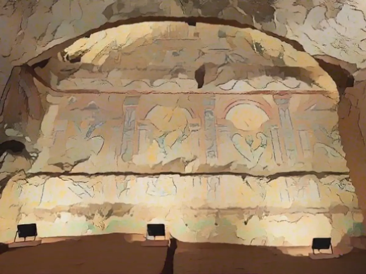 Ancient rooms with special mosaics discovered near the Colosseum in Rome