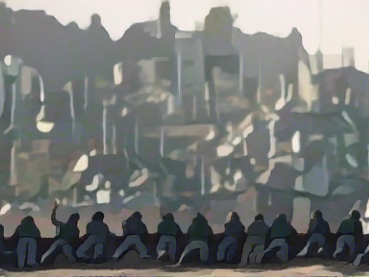 Israel increases pressure on Hamas in Gaza Strip - UN votes on ceasefire resolution