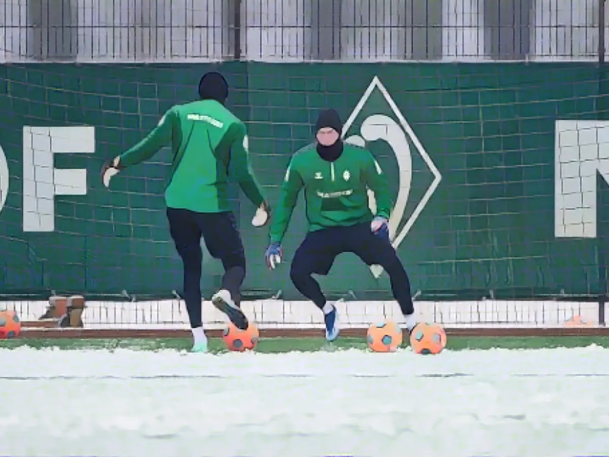 New goalkeeping battle at Werder?