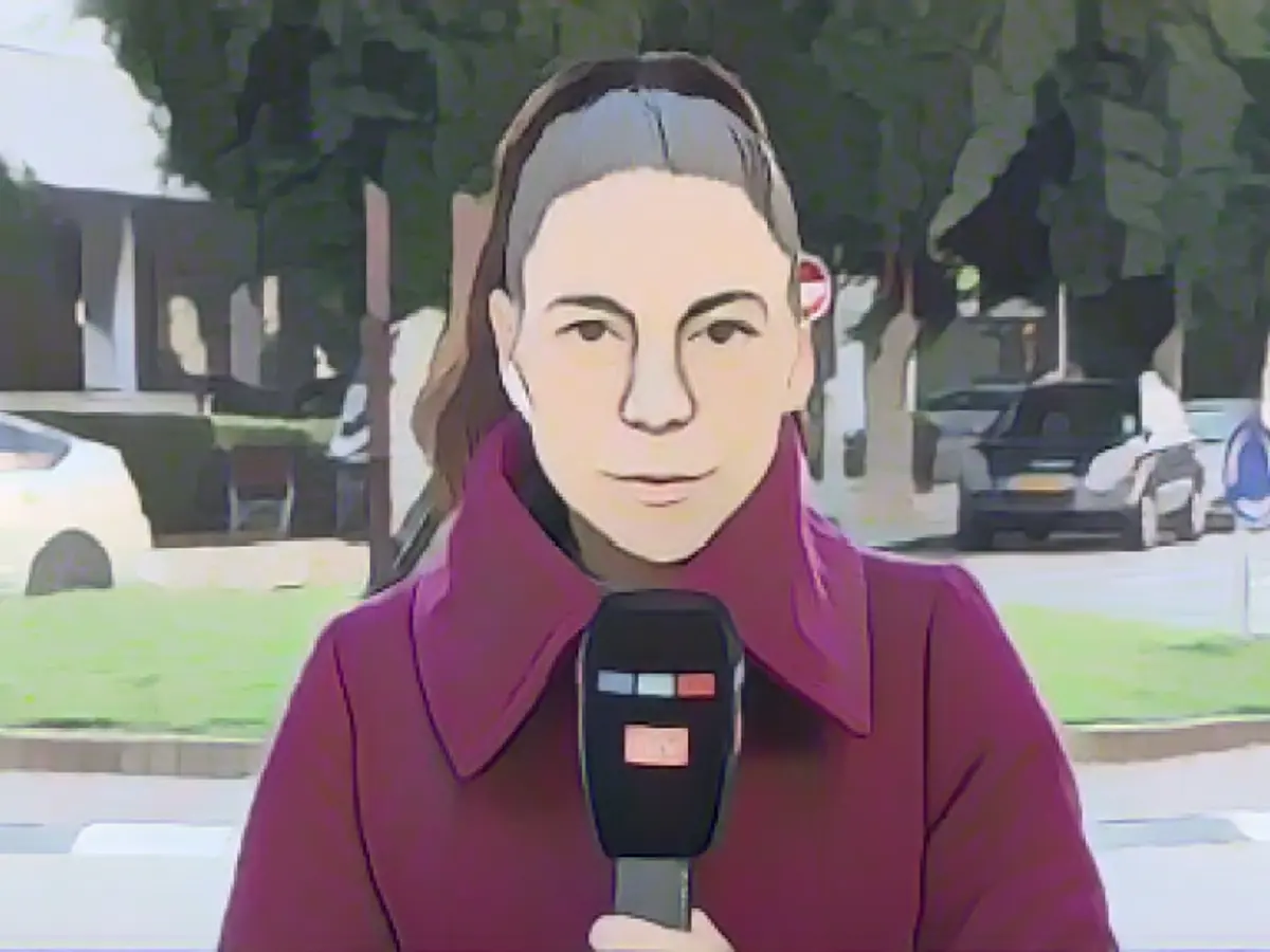 Reporter on house-to-house fighting in the Gaza Strip: "Snipers and booby traps are everywhere"