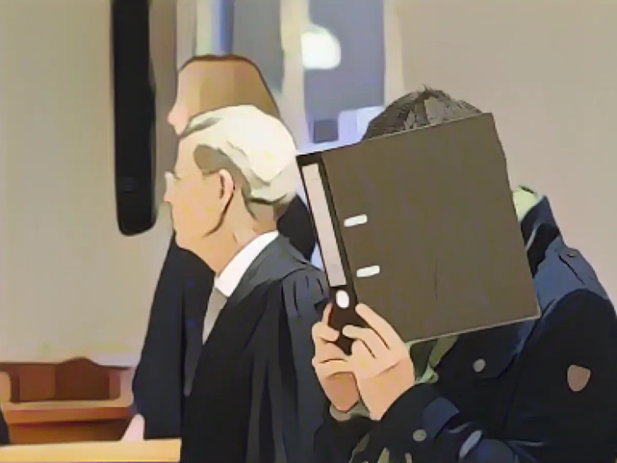 Knife murder with 98 stabs