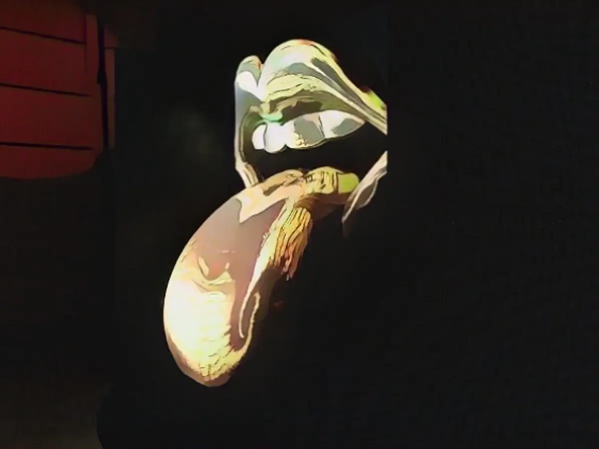 The Rolling Stones, generous with extra requests