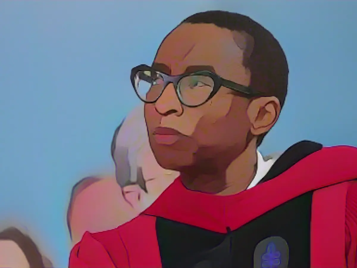 Opinion: Harvard is right to support its president