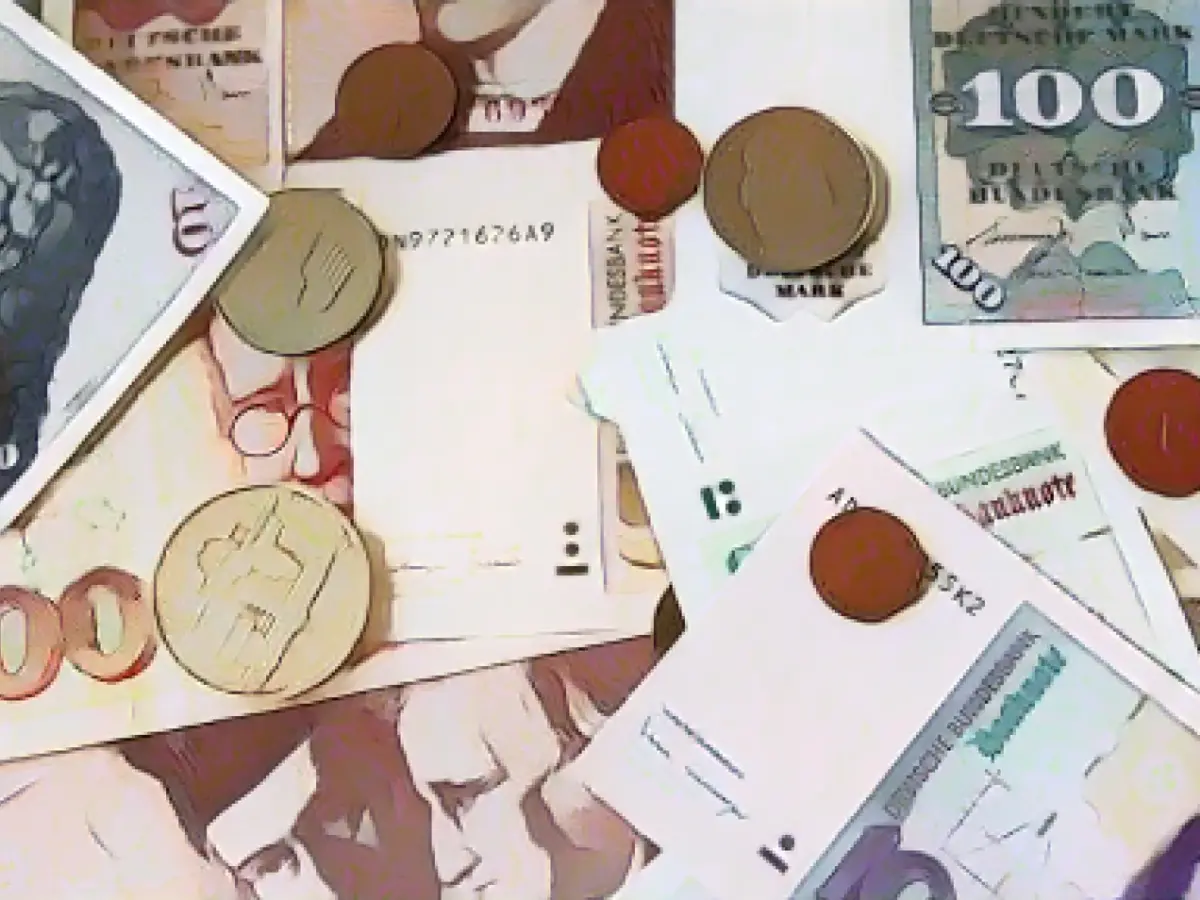 A good quarter of a million Deutschmarks exchanged at the Bundesbank