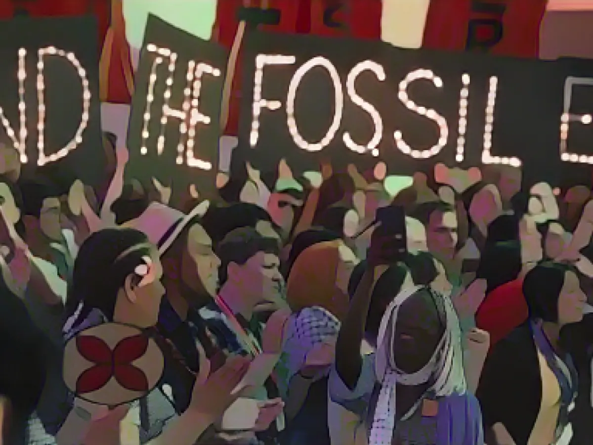 Oil states block: Climate conference probably ends without a clear end for fossil fuels