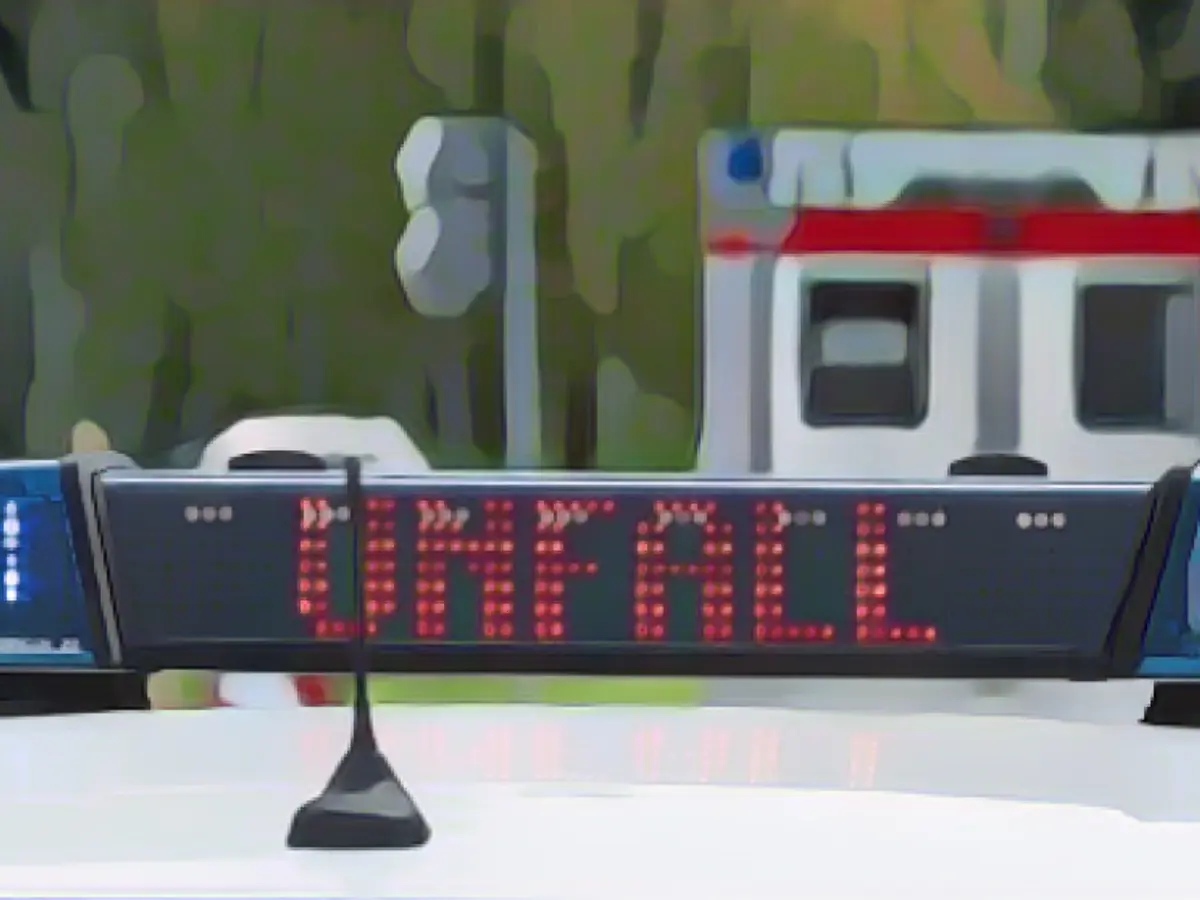 Driver dies in crash