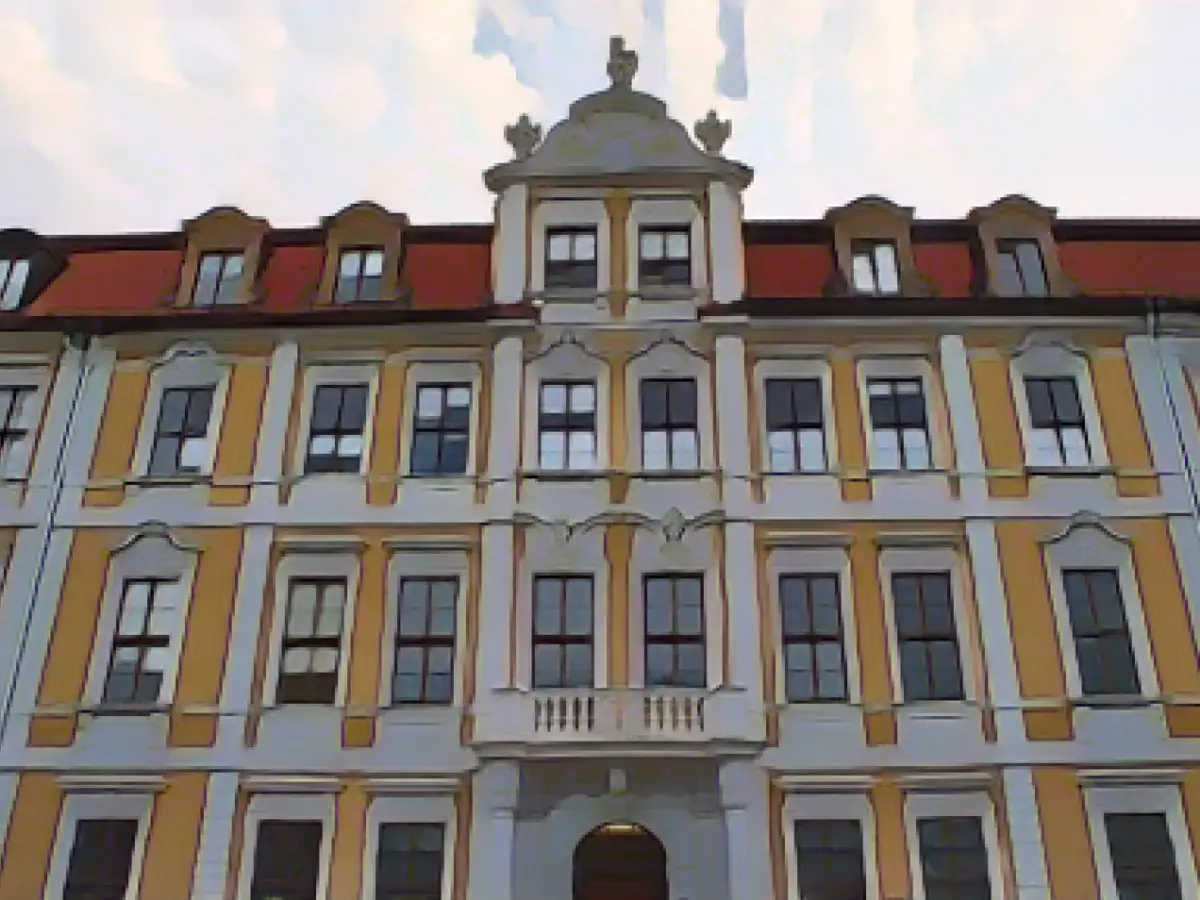 Parliament checks MPs for Stasi activities