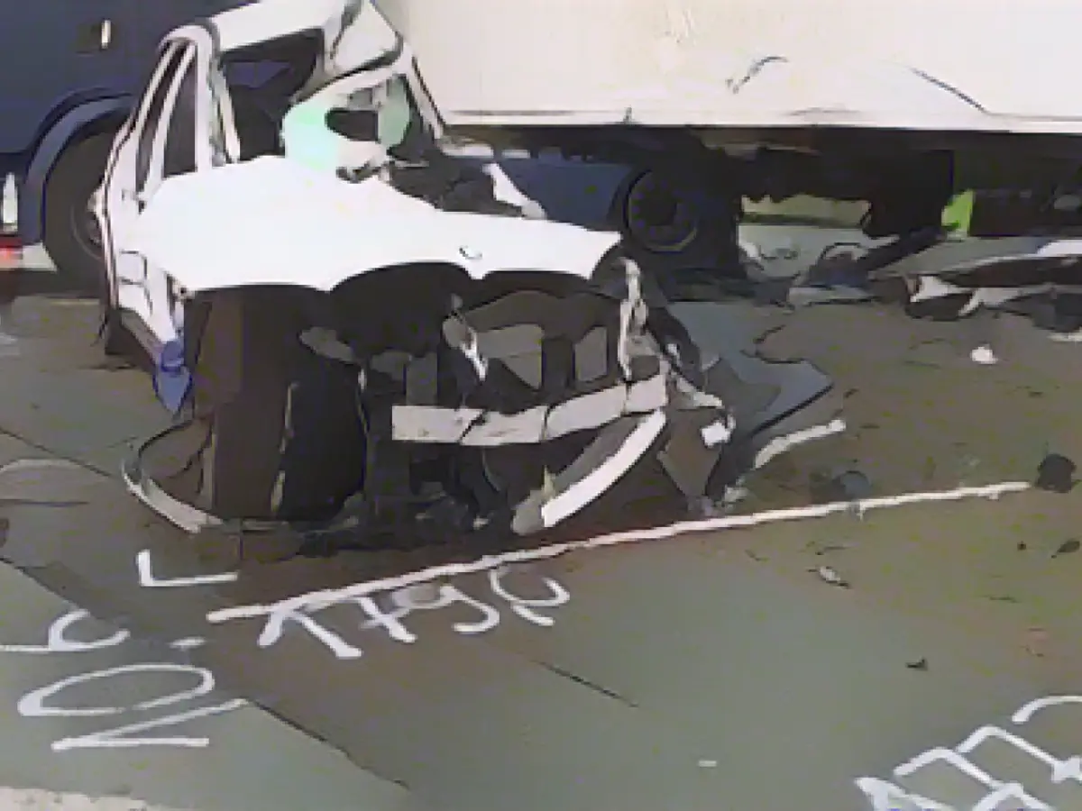 Man involved in fatal accident on A2: closed for hours