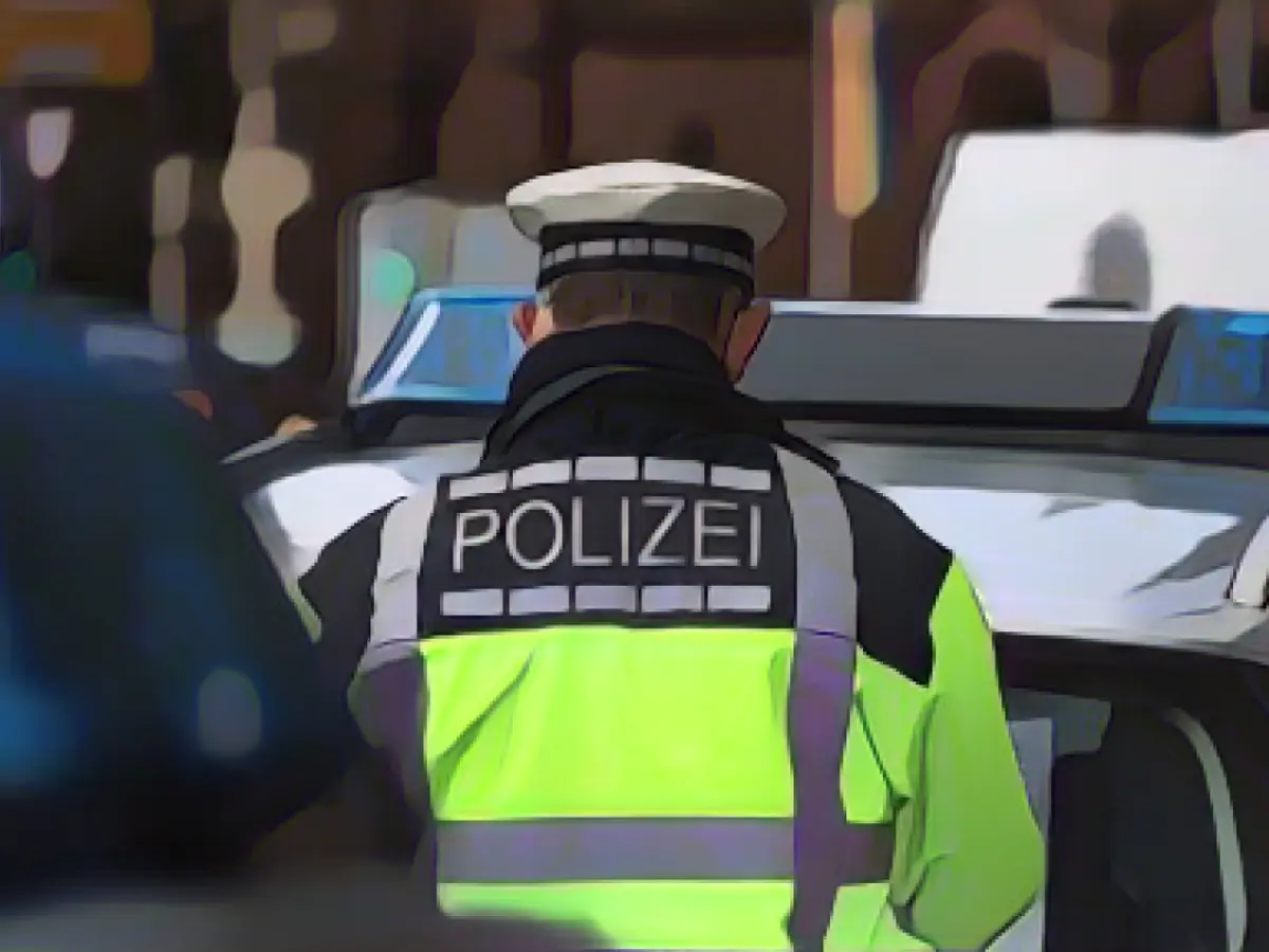 Police action against shock callers: five suspects caught