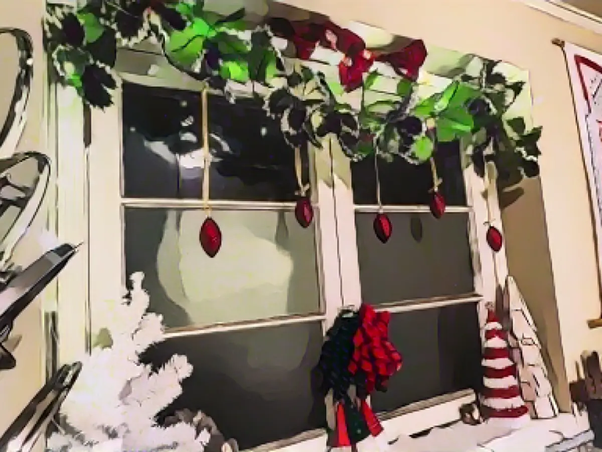 This TikTok Garland Hack Really Works, People