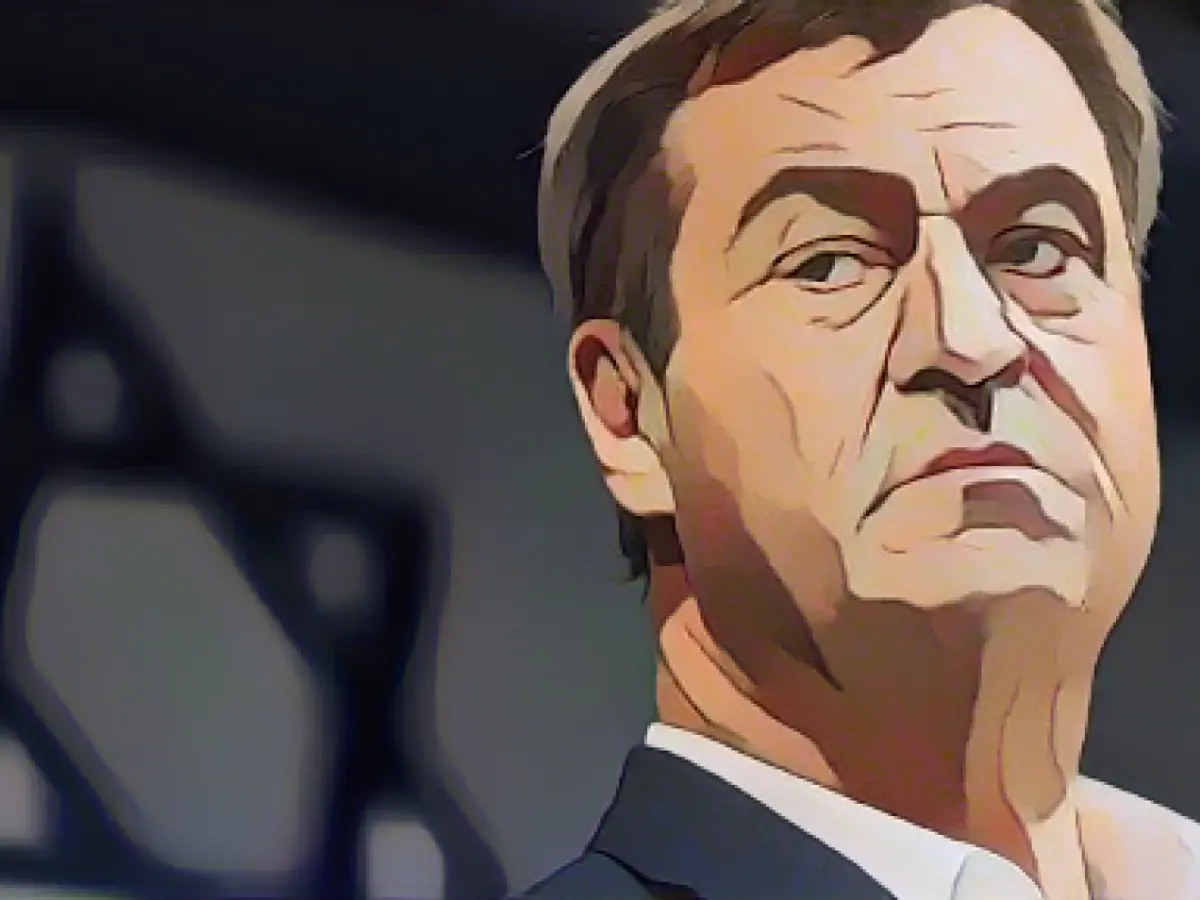 Söder visits destroyed kibbutz not far from the Gaza Strip