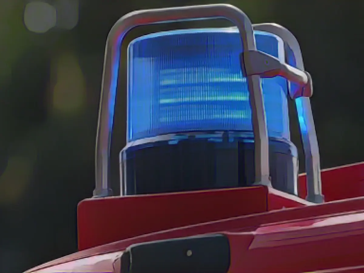 Elevator gets stuck: Fire department rescues 70-year-old man