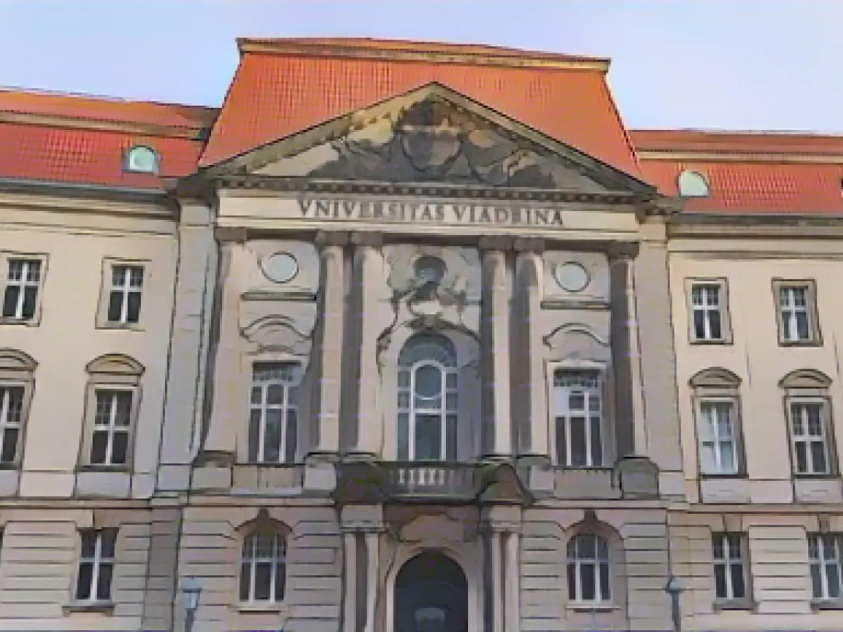 Right-wing extremist incidents: University initiates measures