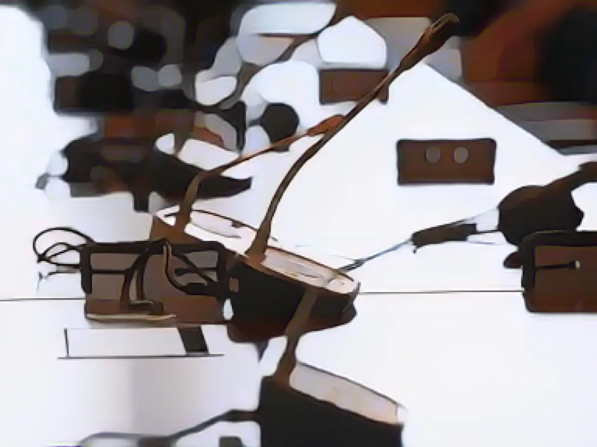 Second trial on Altbach hand grenade throw