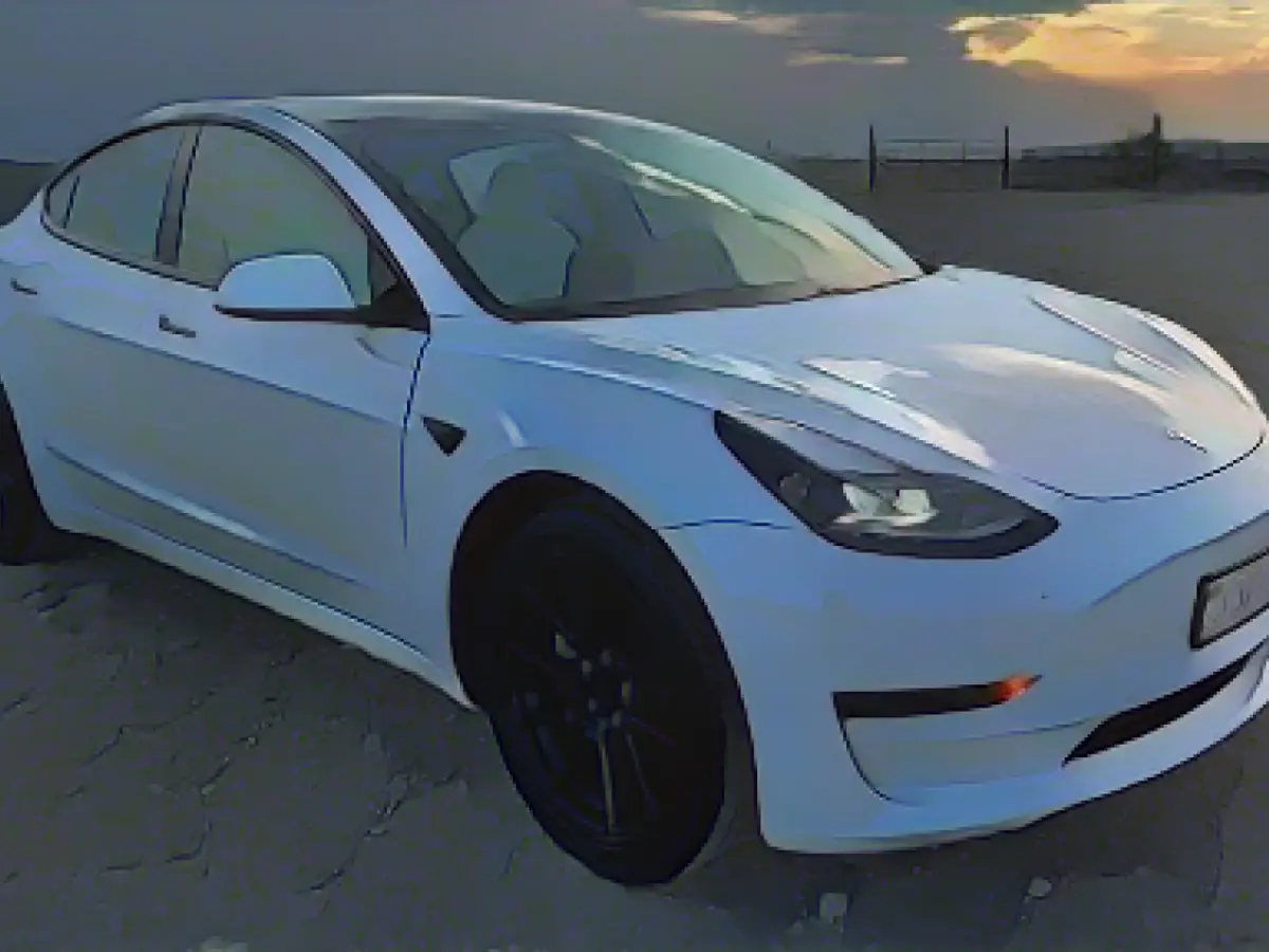 Two million vehicles affected: Tesla must improve Autopilot