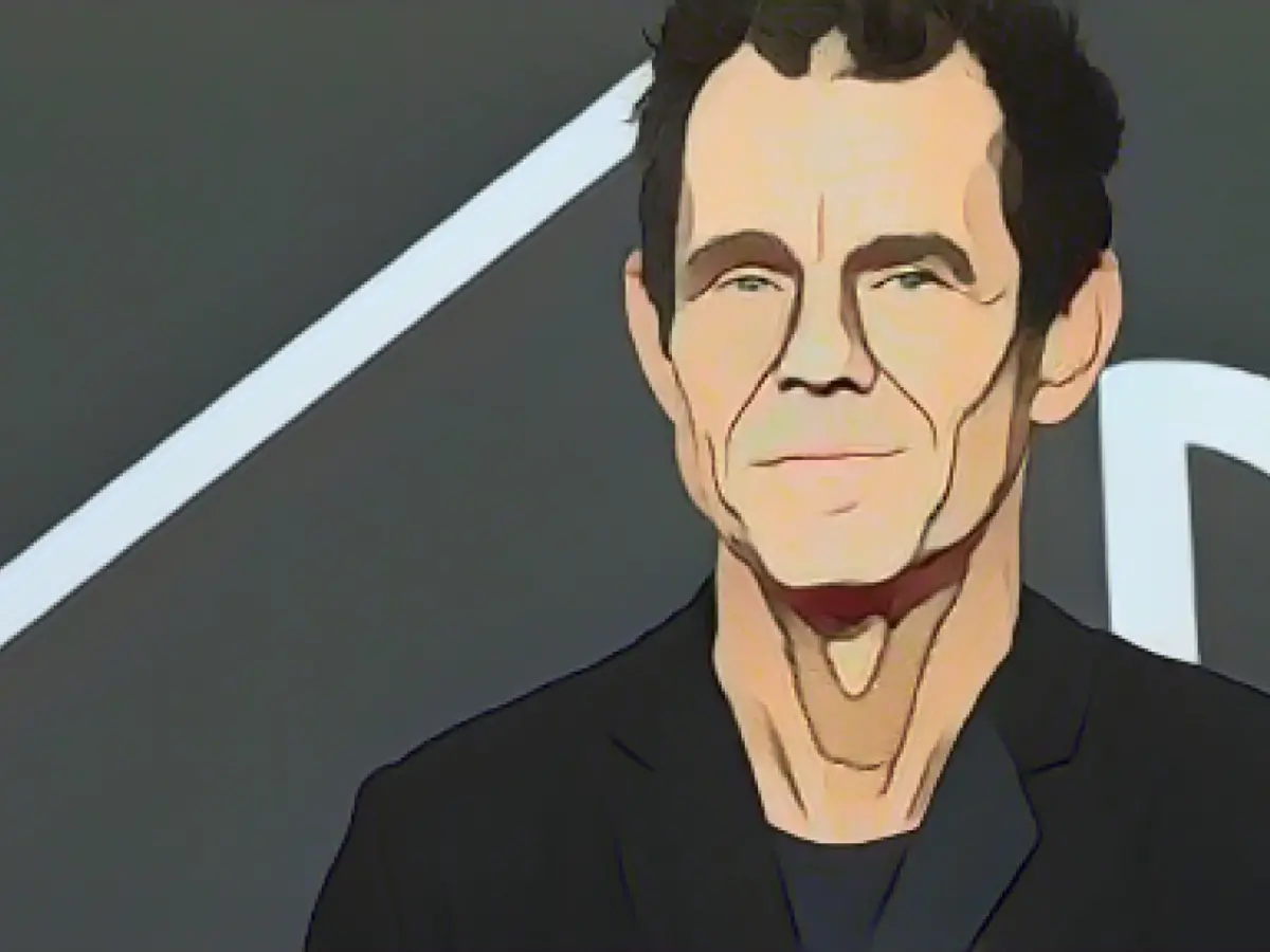 Director Tom Tykwer shoots for the movies with Eidinger