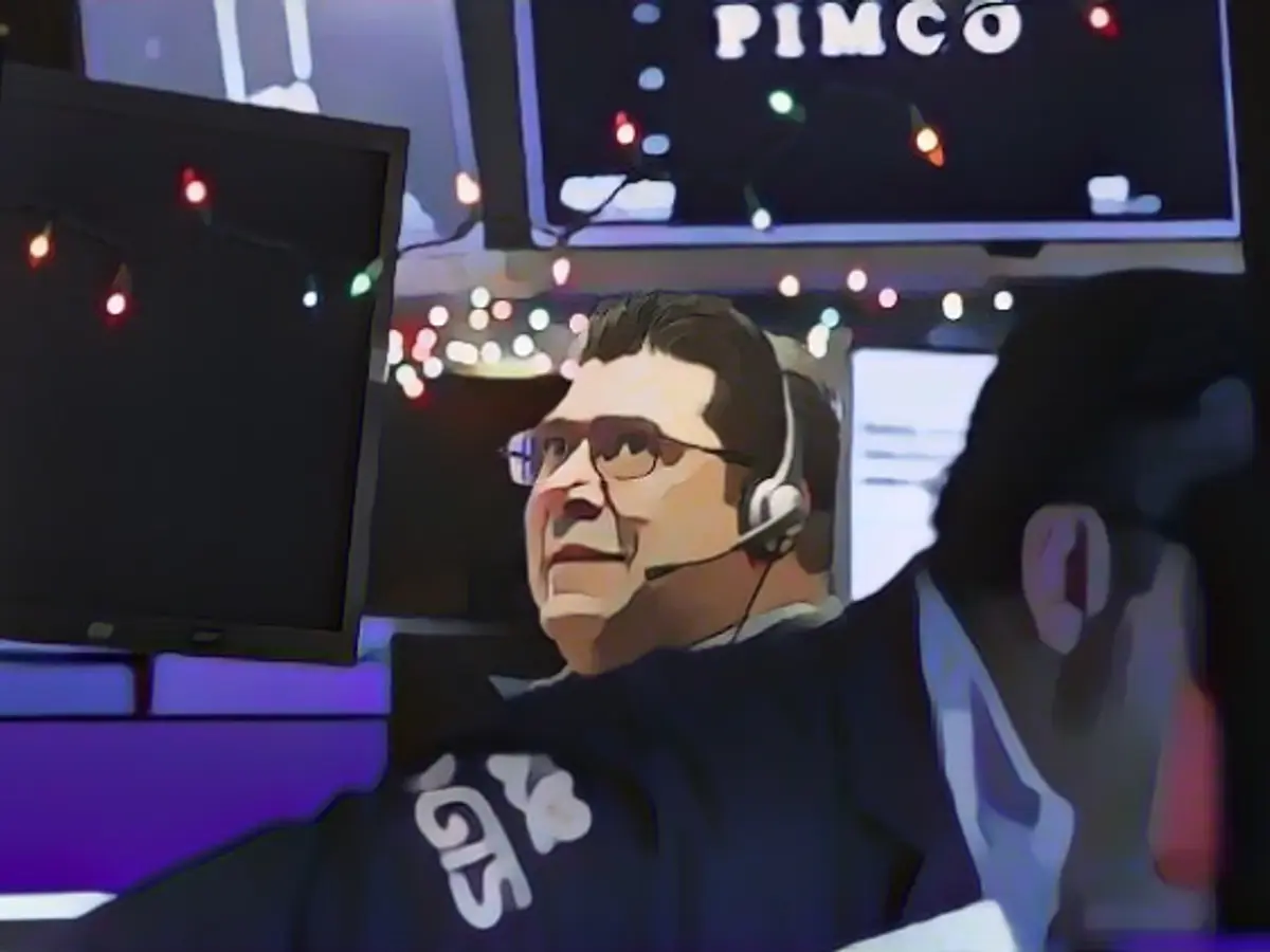 Dow sets new record - alarm bells are ringing