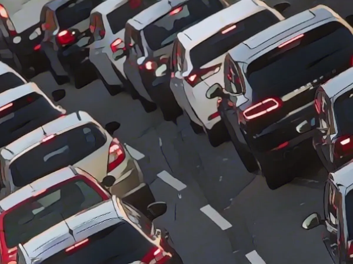 No emergency lane in urban areas: Is the fine legal?