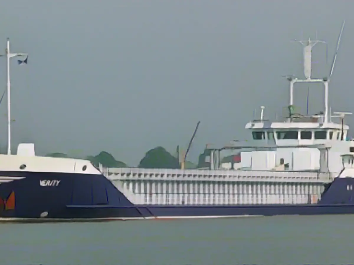 Shipping company does not want to salvage sunken freighter "Verity"