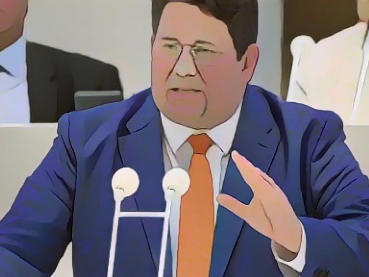 Court rules on the parliamentary group status of independent voters