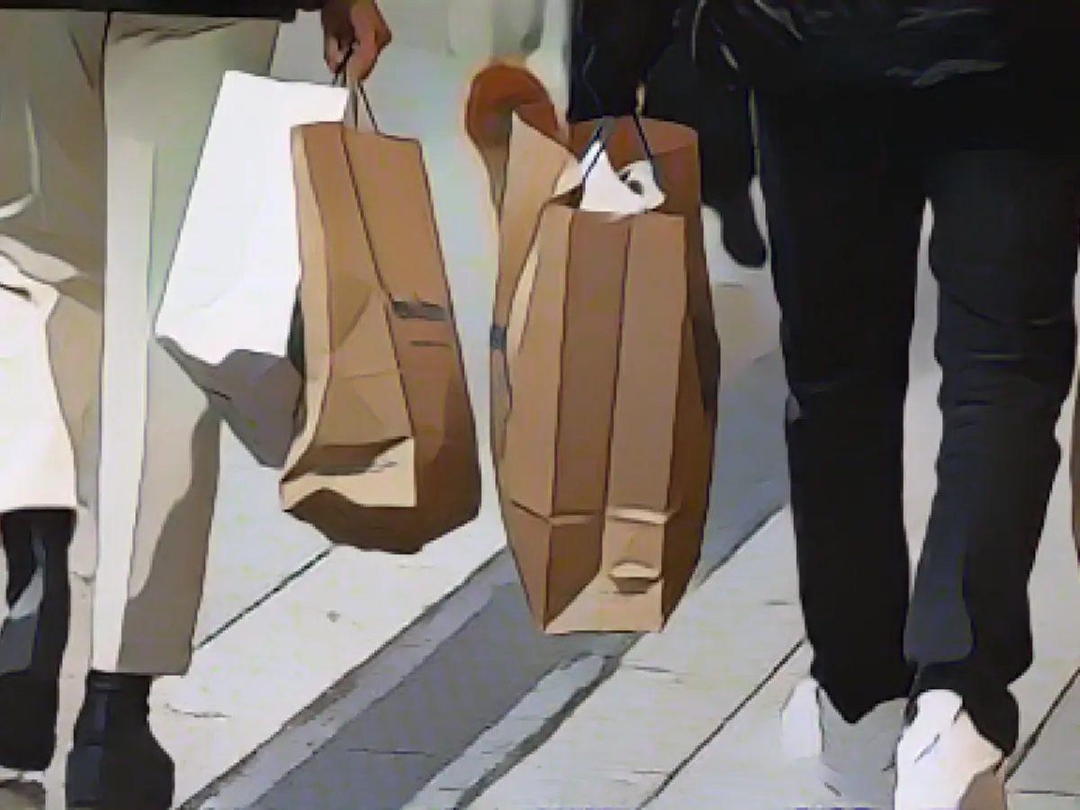 Last Sunday open for business before Christmas