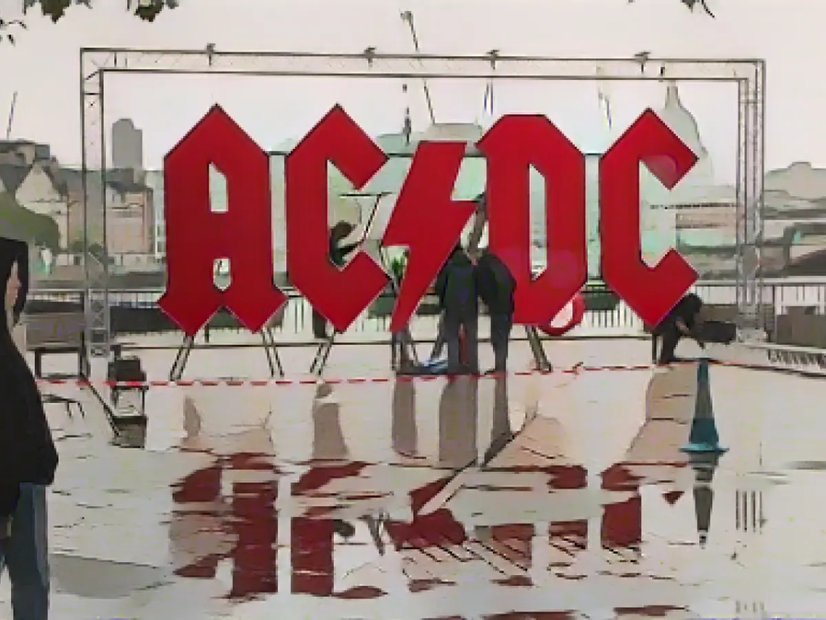 "Rock in peace": Colin Burgess dies at the age of 77