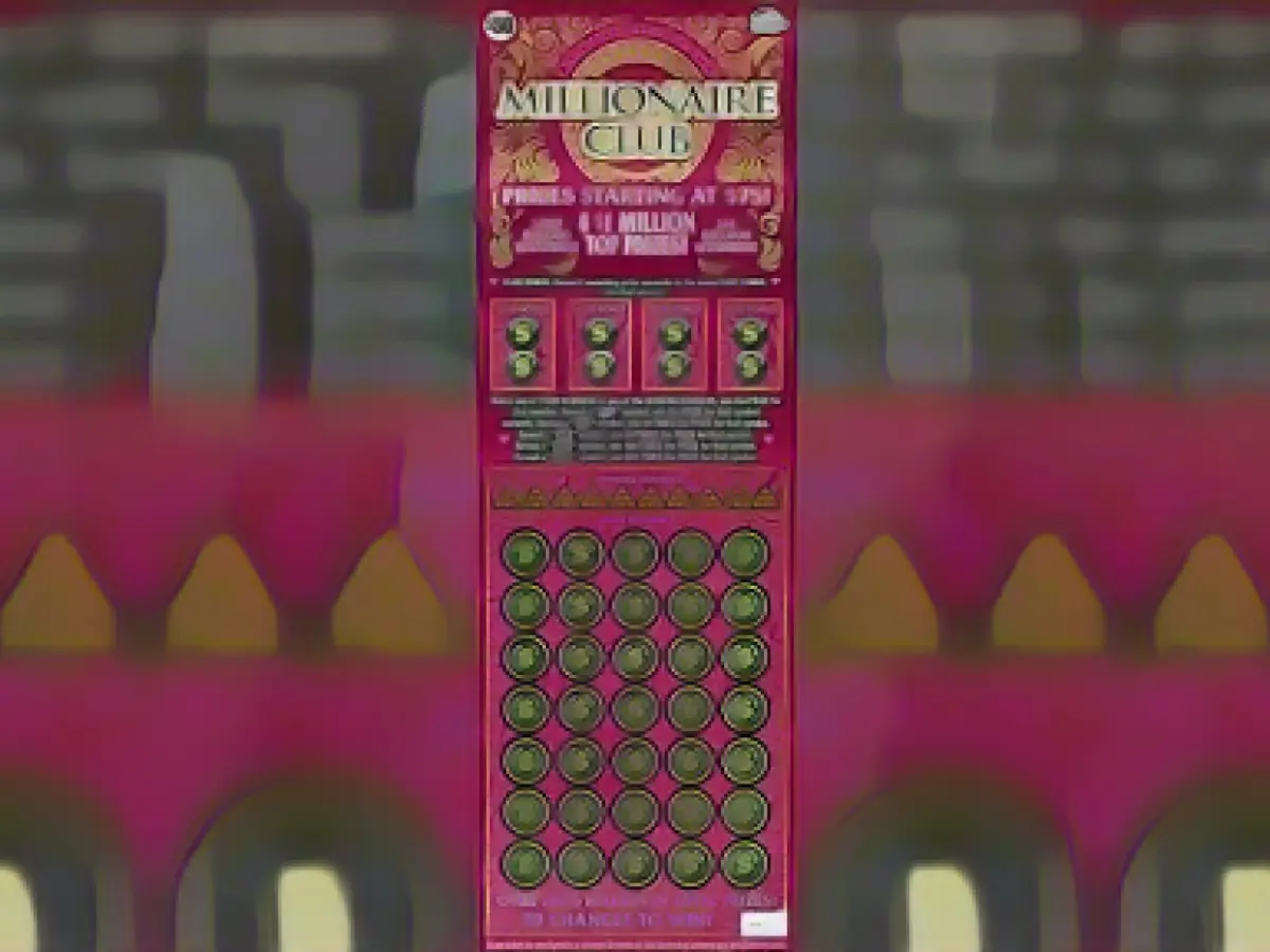 Co-workers split $50,000 after boss gave away Christmas lottery tickets