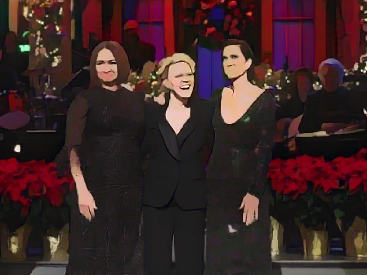 Maya Rudolph and Kristen Wiig help Kate McKinnon spoof ABBA in hilarious 'Saturday Night Live' sketch