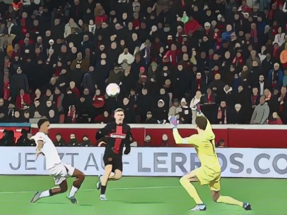 Spectacular Bayer 04 dances to the Christmas championship