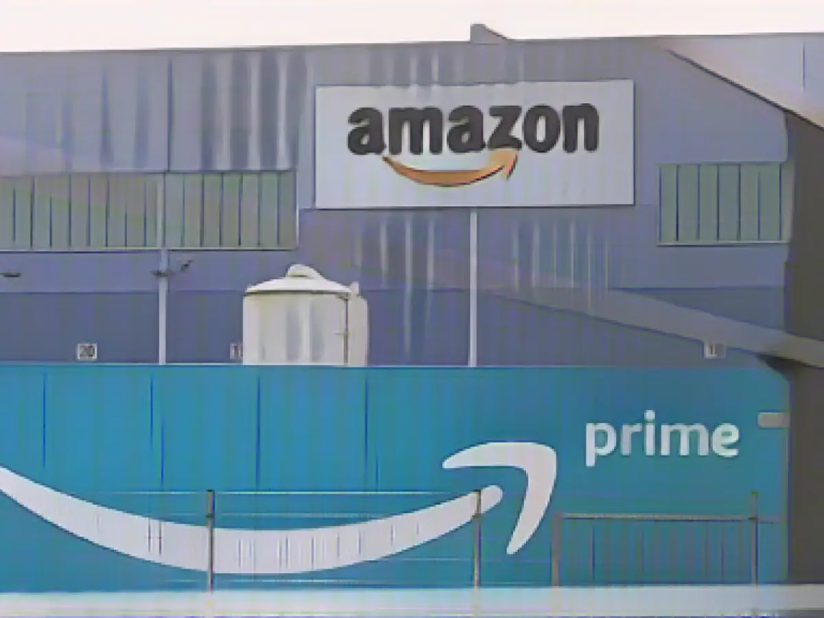 Strike at the Amazon site in Winsen