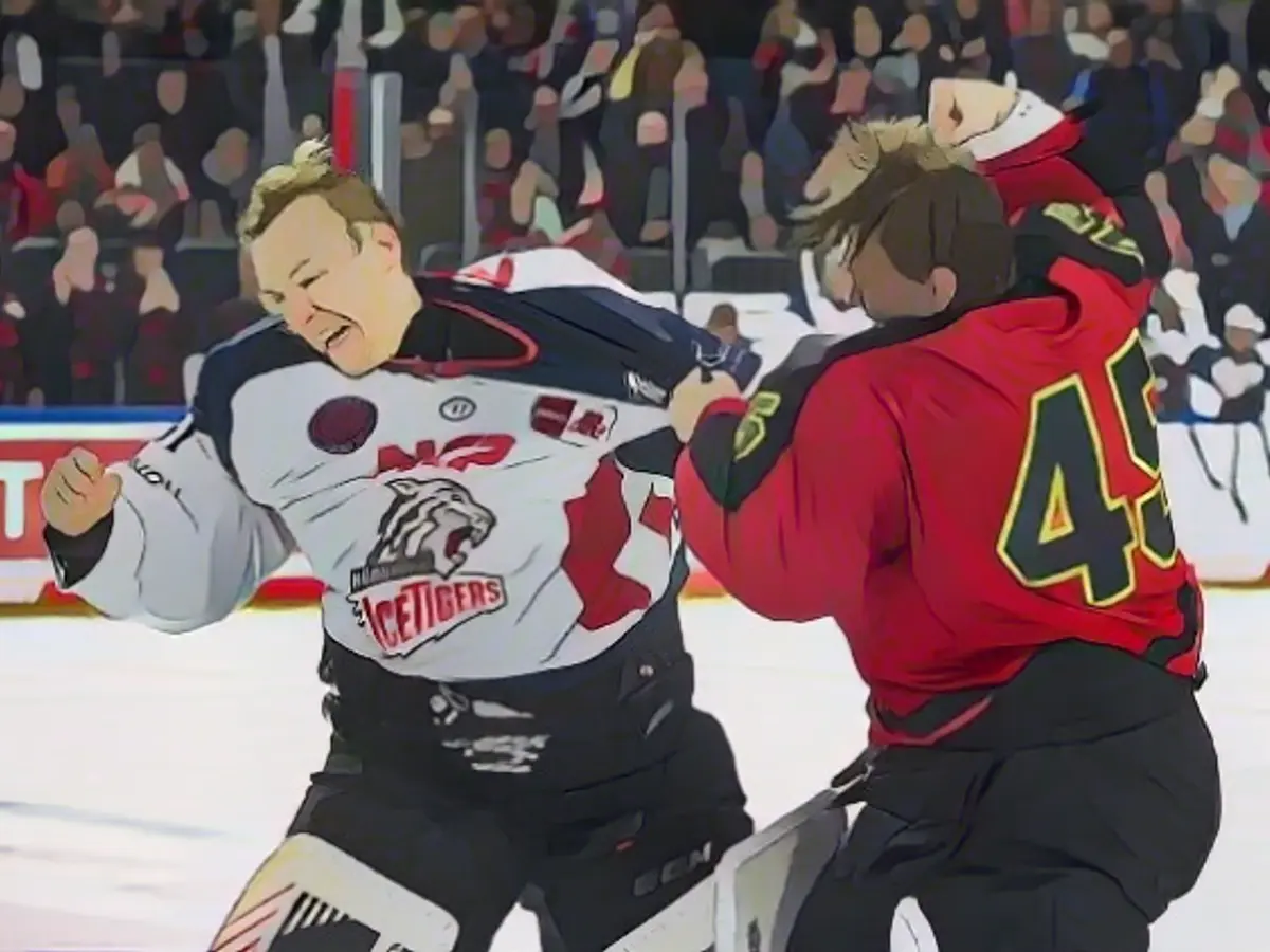 DEL goalies wildly hit each other