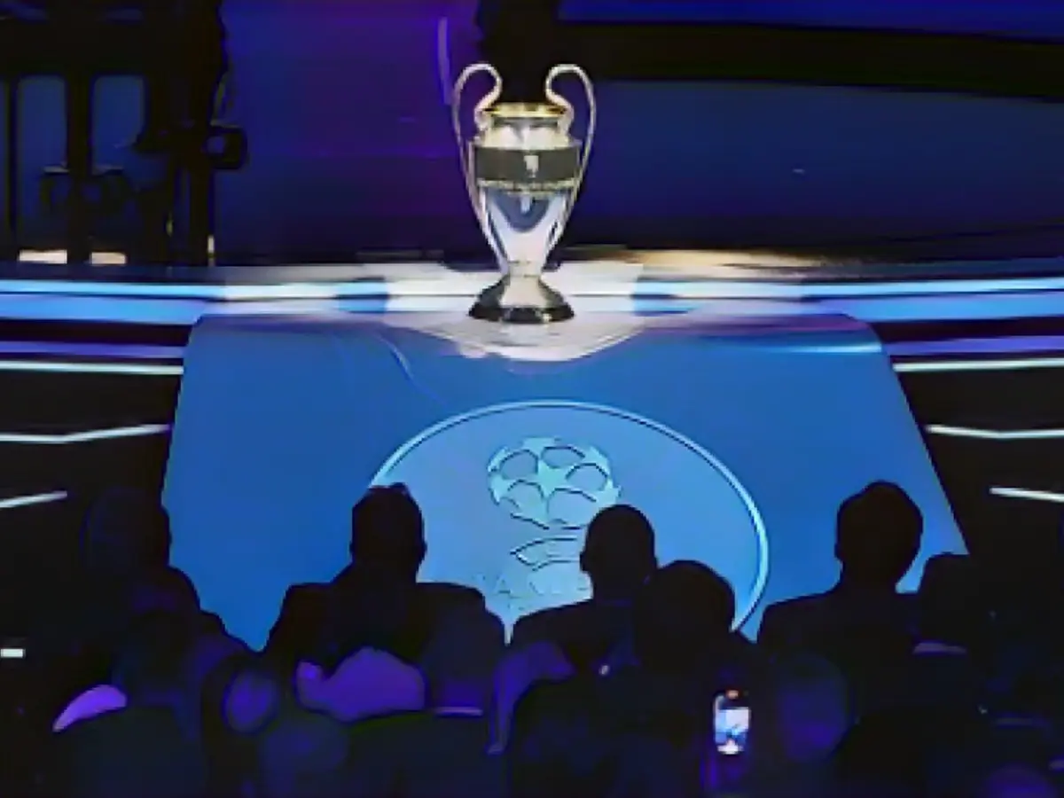 Who will Bayern, BVB and RB Leipzig face? The draw for the round of 16 matches live