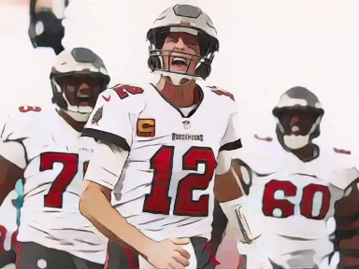 Tom Brady and Tampa Bay Buccaneers reach NFL playoffs while New York Giants secure playoff spot