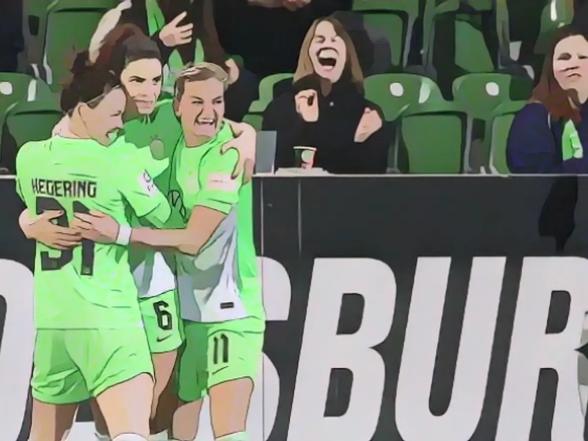 FC Bayern slip up, the Wolves take full advantage