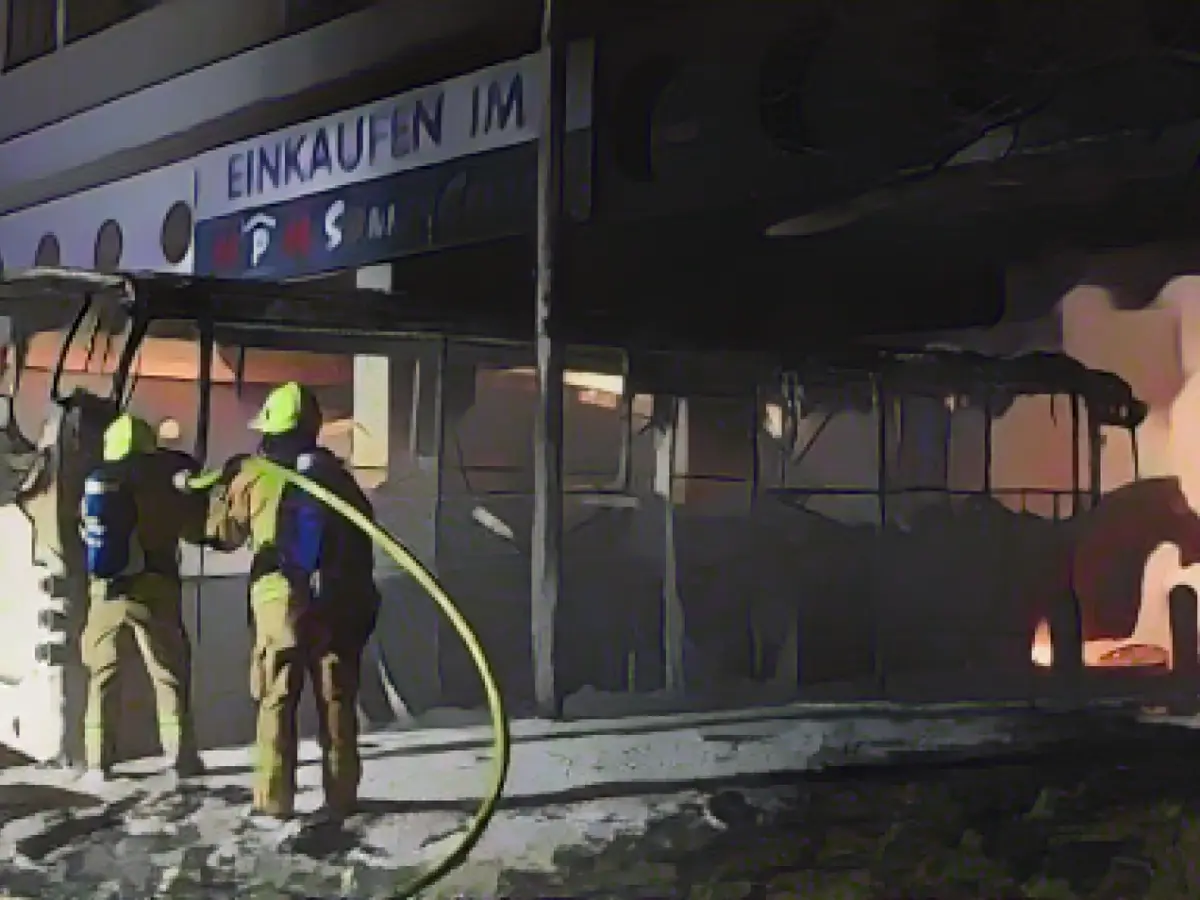 Police ask parents for help: No violence on New Year's Eve