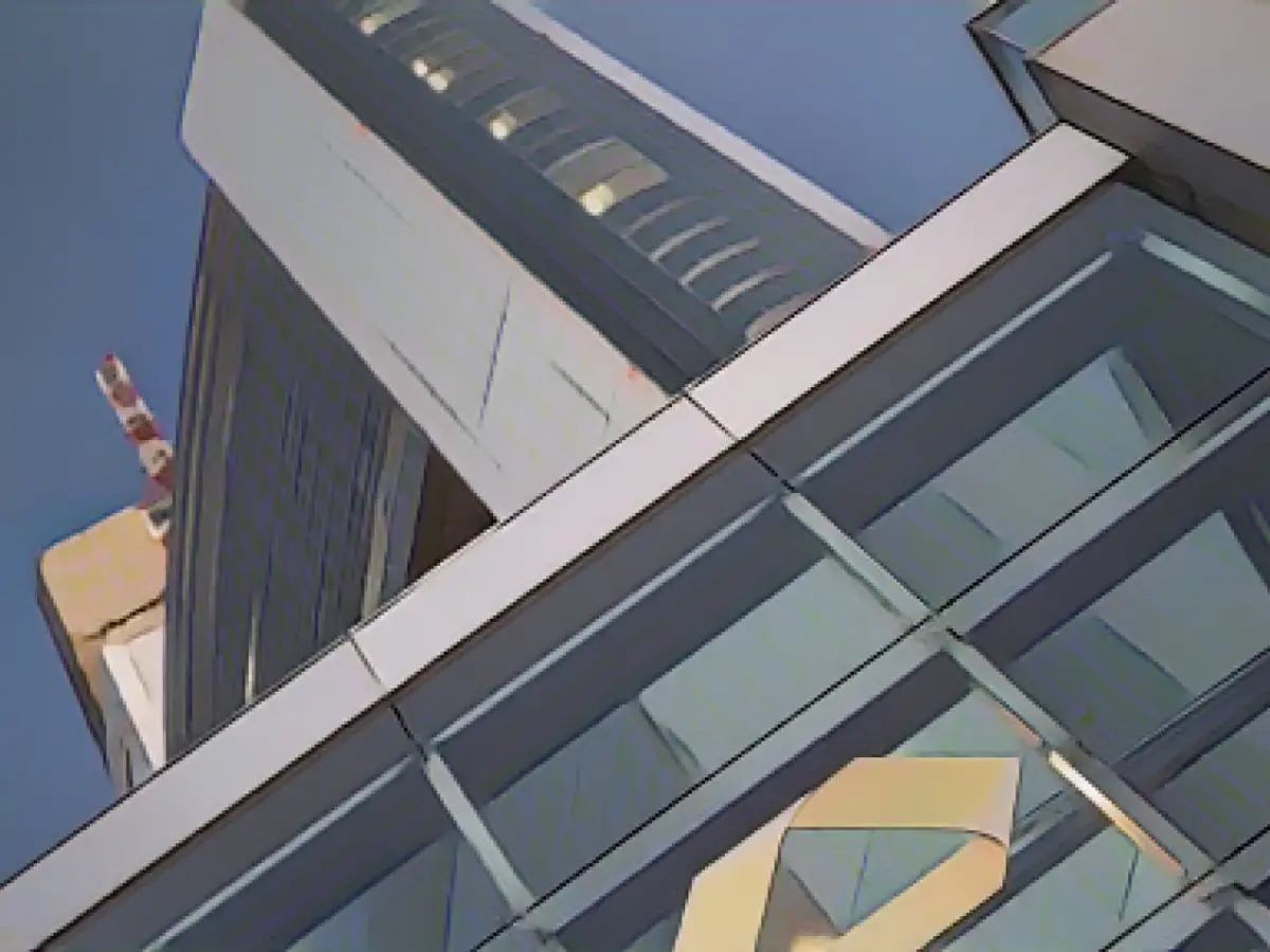 Commerzbank needs almost 20,000 new employees