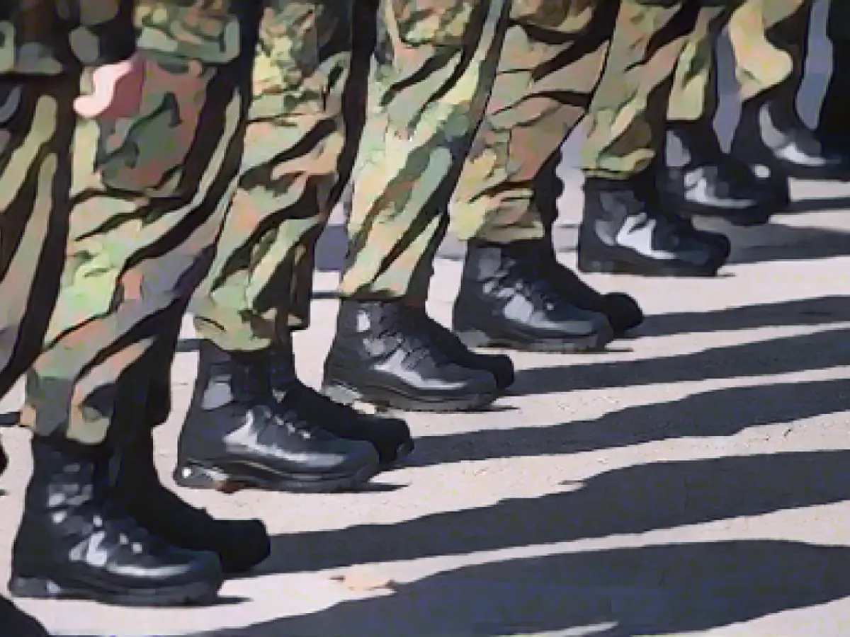 State governments meet at the military airport