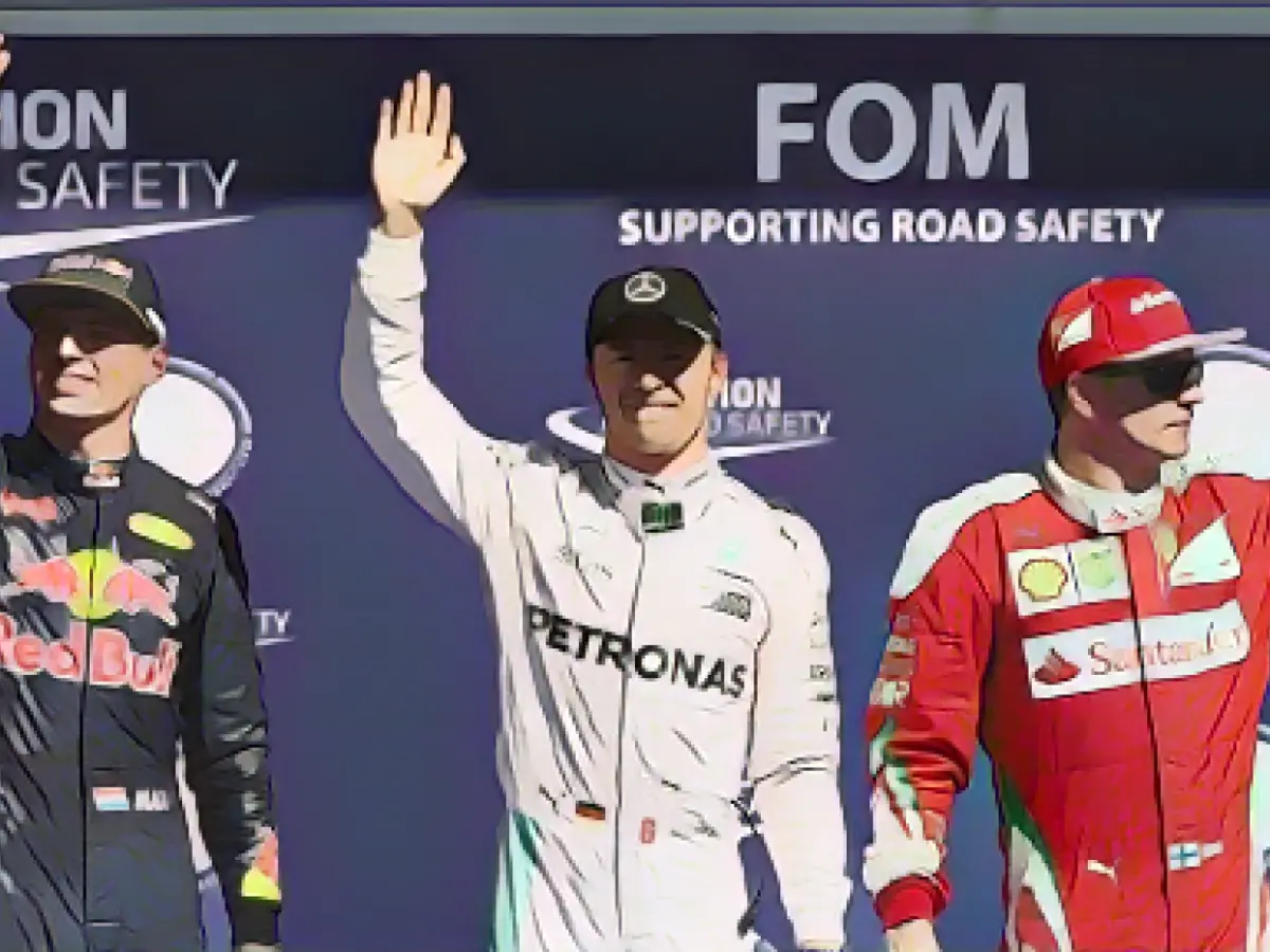 F1: Rosberg makes the most of Hamilton's penalty