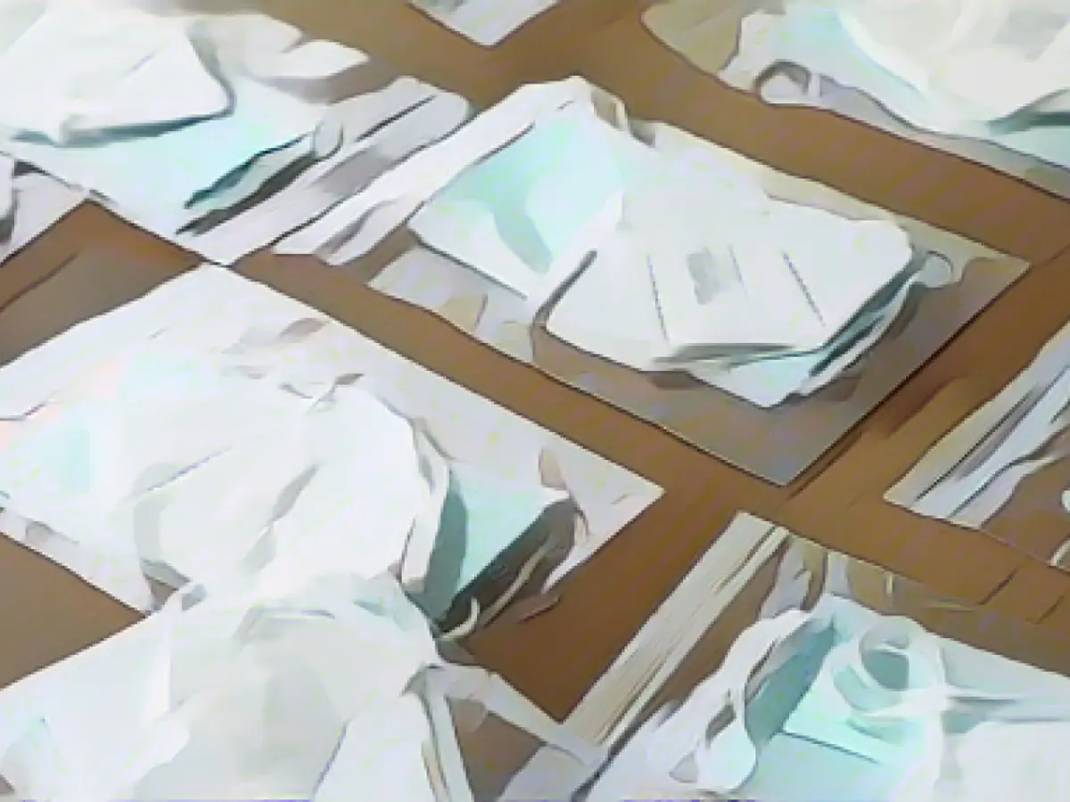 Masks compulsory in some clinics