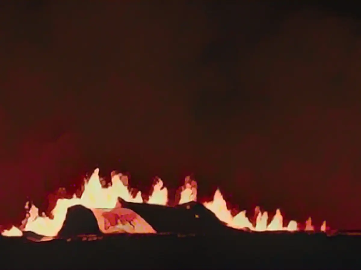 Volcanic eruption in Iceland appears to be stabilizing, according to weather experts