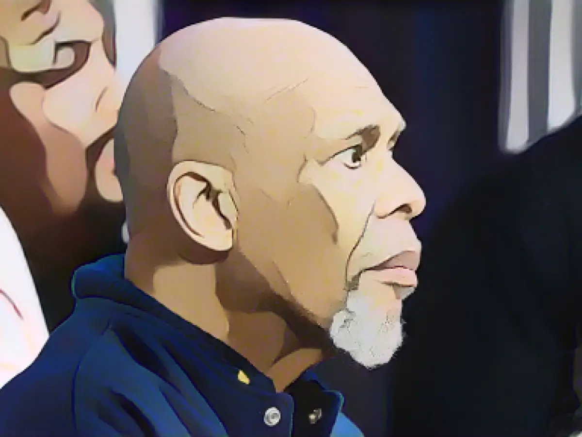 "Age is the great equalizer and it humbles us all," Kareem Abdul-Jabbar said as he considered hip surgery.