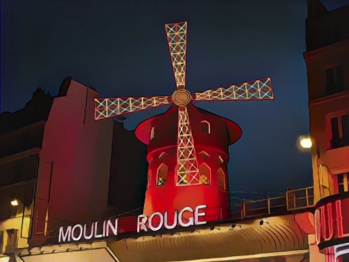Stay in a Deluxe Room at the Moulin Rouge